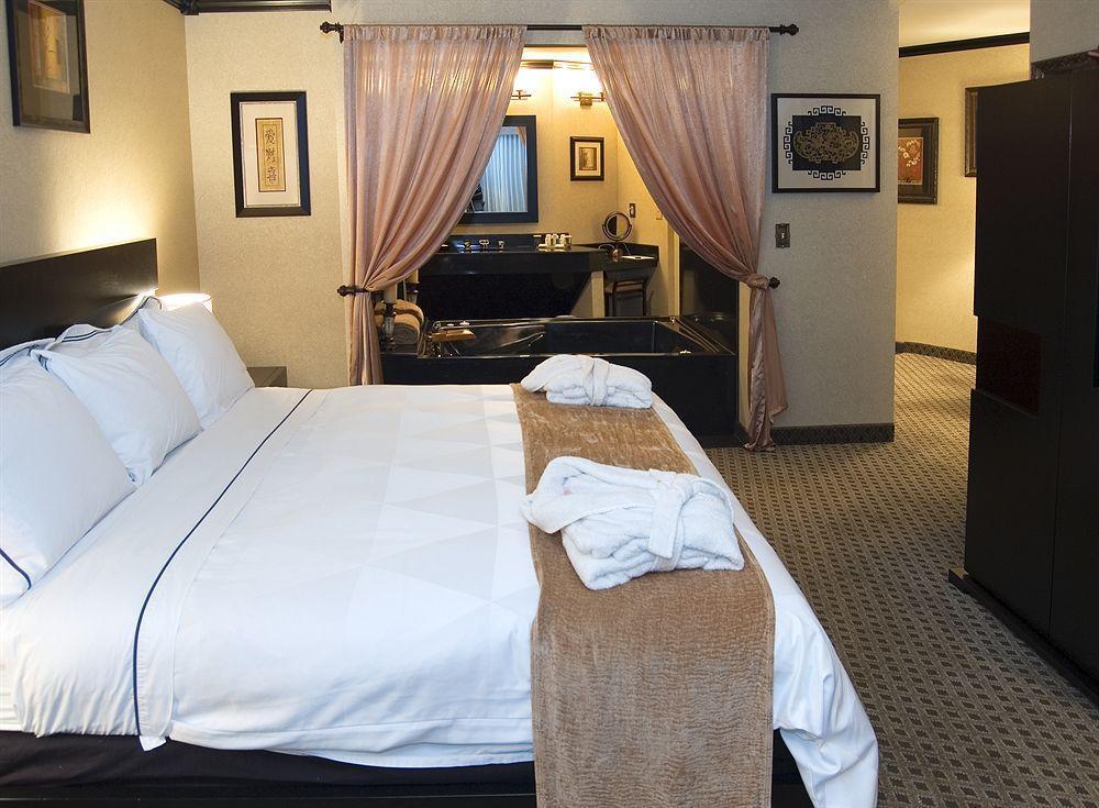 Radisson Airport Hotel 3*